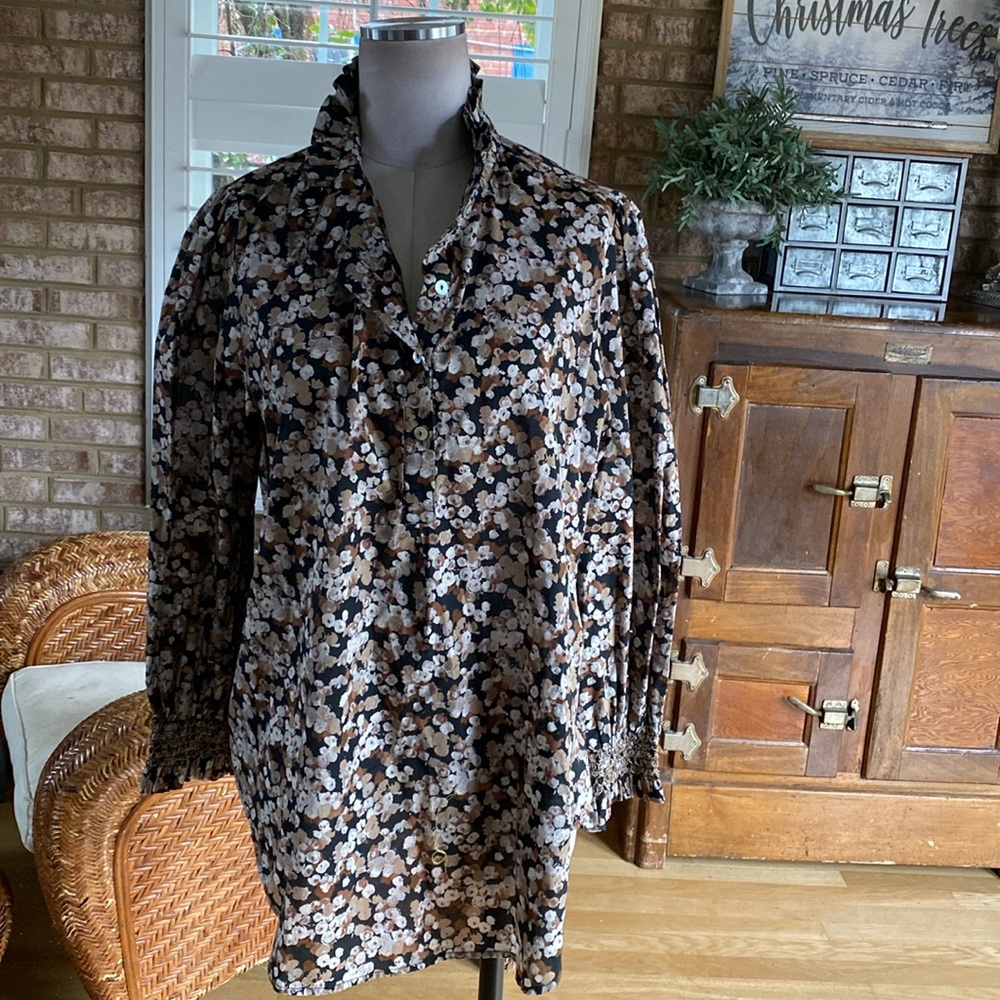 Tuckernuck Black Floral Button-Up Blouse